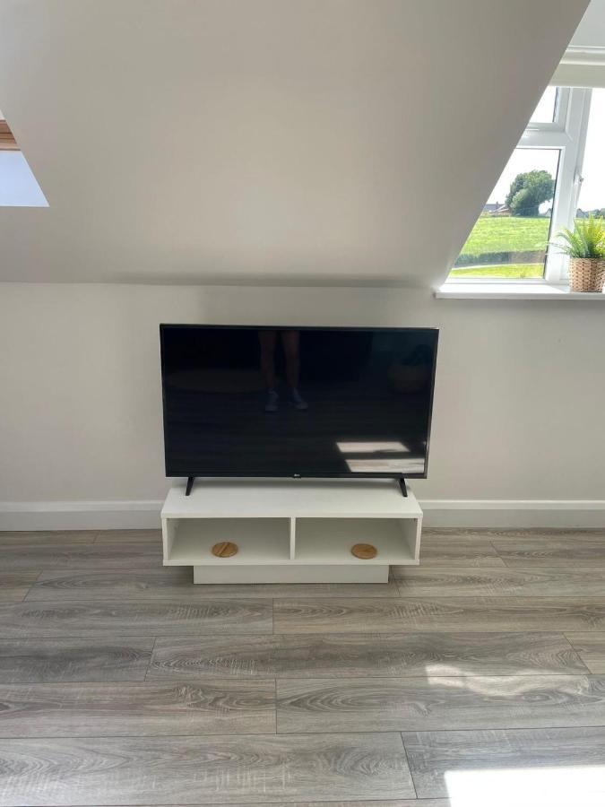 Grianan View Loft Apartment Rockstown ภายนอก รูปภาพ